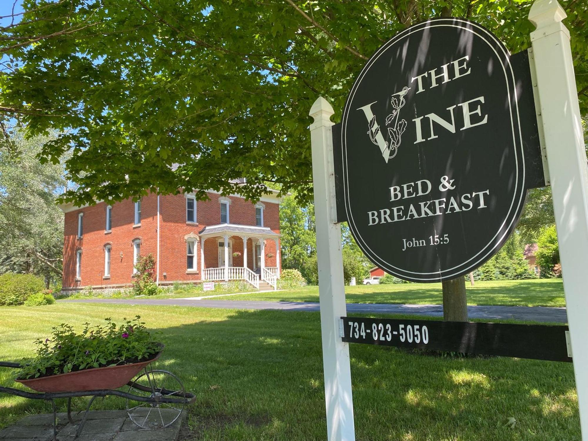 The Vine Bed & Breakfast, Llc Dundee Exterior foto